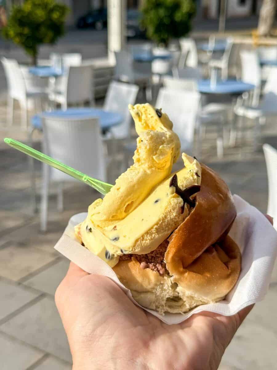 Brioche con gelato
